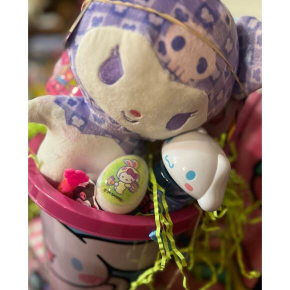 Hello kitty and friends Easter bundle 50 x70 tie-dye rainbow throw ,bowling set - Picture 8 of 8
